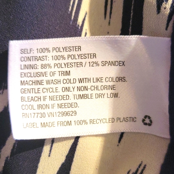 Xhilaration Navy Blue And White Abstract And Flowered SZM T Straped Jumpsuit - Picture 7 of 8